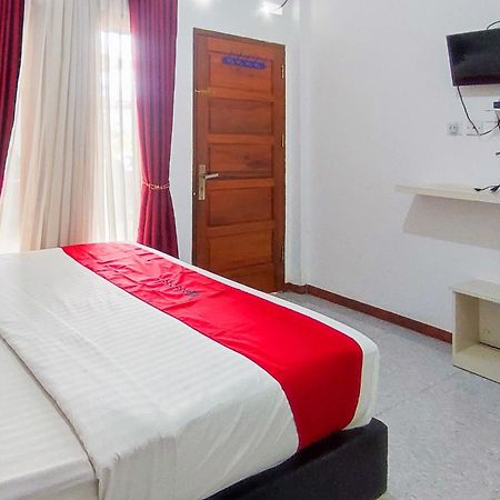 Reddoorz Syariah At Penginapan Eby Padang Dış mekan fotoğraf