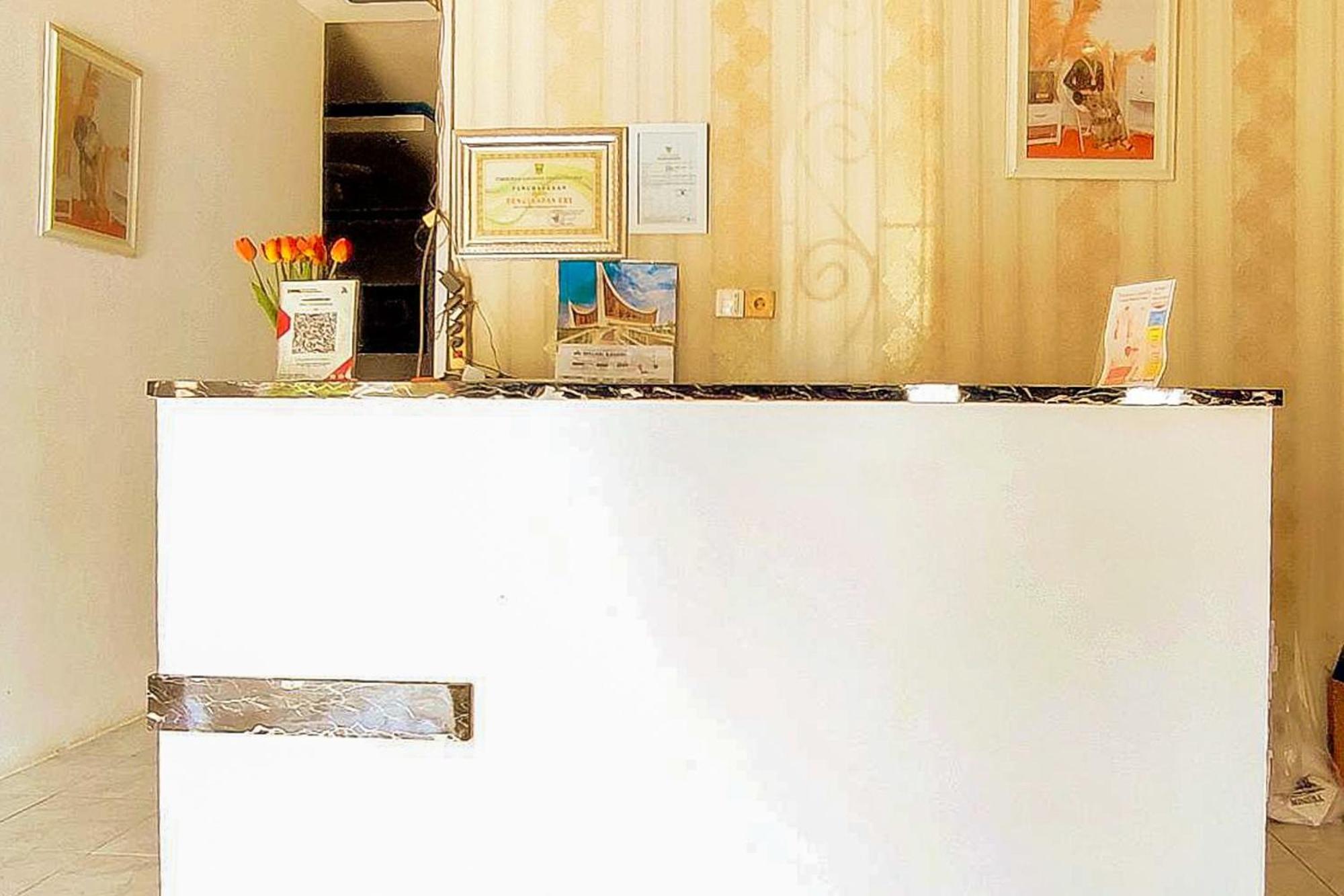 Reddoorz Syariah At Penginapan Eby Padang Dış mekan fotoğraf
