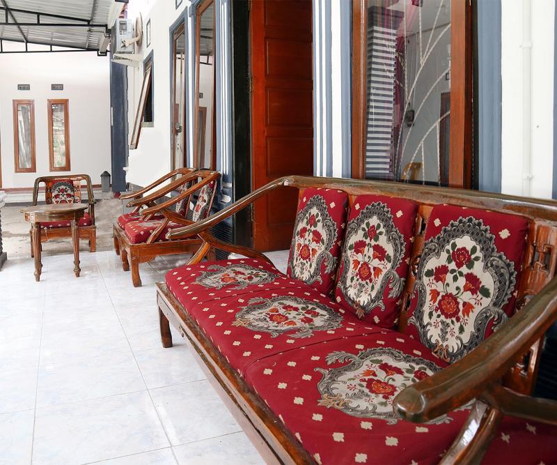 Reddoorz Syariah At Penginapan Eby Padang Dış mekan fotoğraf