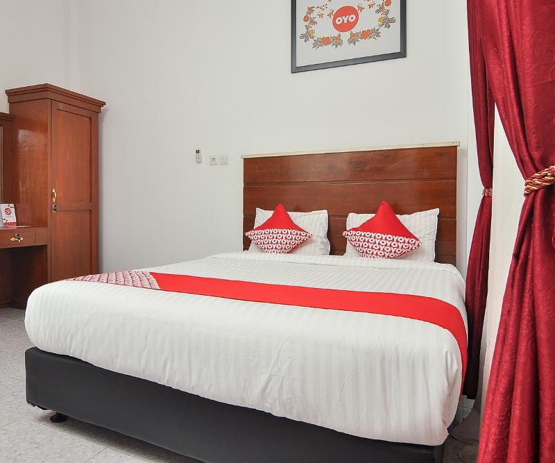 Reddoorz Syariah At Penginapan Eby Padang Dış mekan fotoğraf