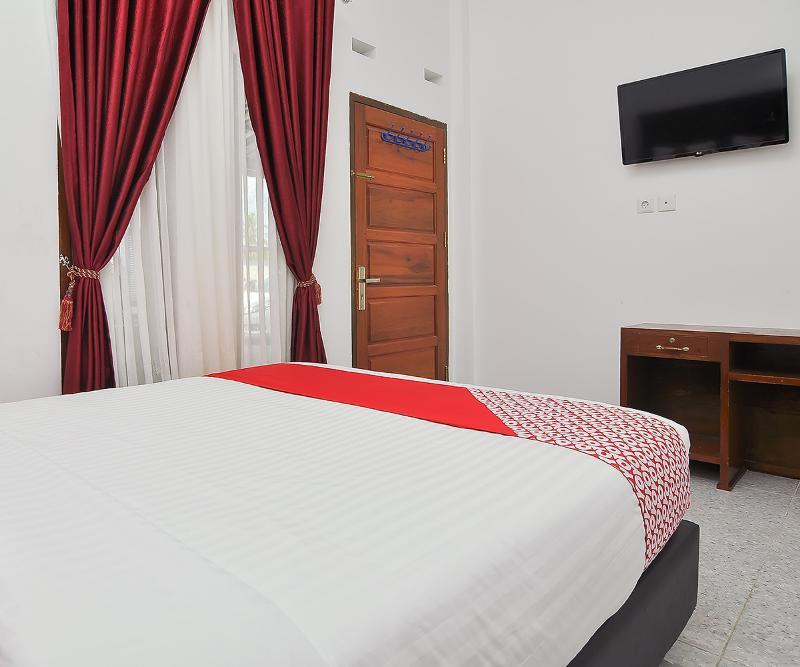 Reddoorz Syariah At Penginapan Eby Padang Dış mekan fotoğraf
