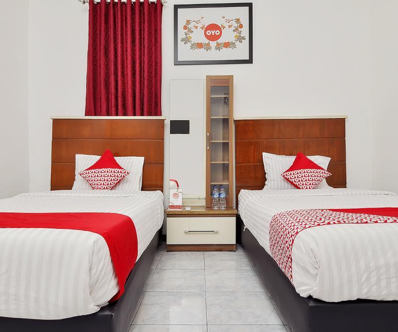 Reddoorz Syariah At Penginapan Eby Padang Dış mekan fotoğraf