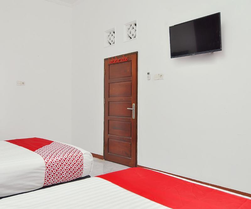 Reddoorz Syariah At Penginapan Eby Padang Dış mekan fotoğraf